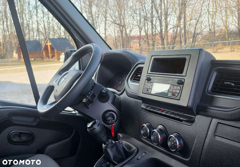Renault Master - 24
