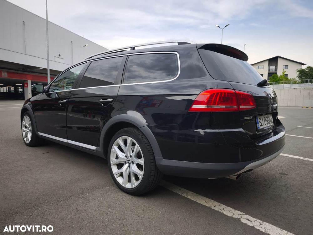 Volkswagen Passat Alltrack 2.0 TDI 4Motion DSG BlueMotion Tec - 4