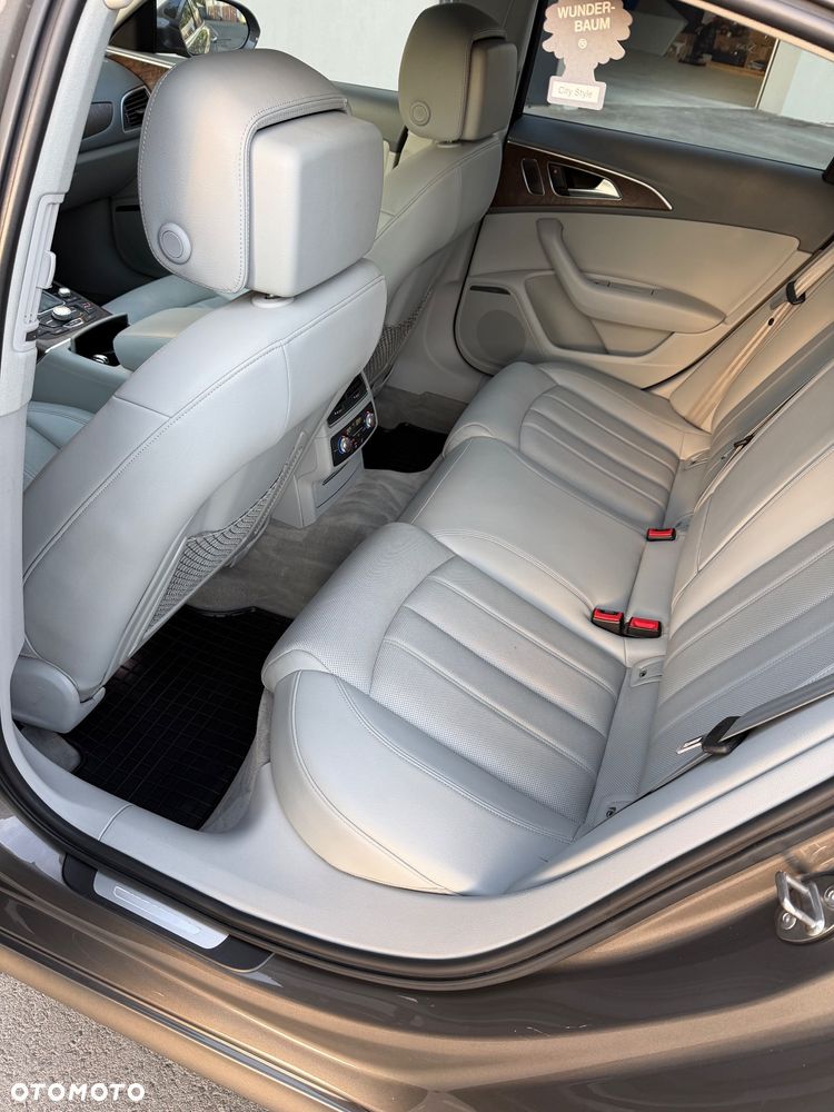 Audi A6 Limousine 3.0 TDI DPF quattro tiptronic - 16
