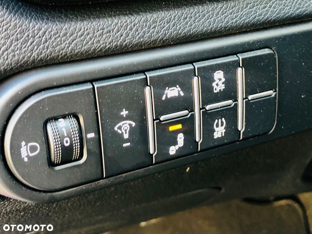 Kia XCeed 1.6 CRDi SCR L Business Line - 14