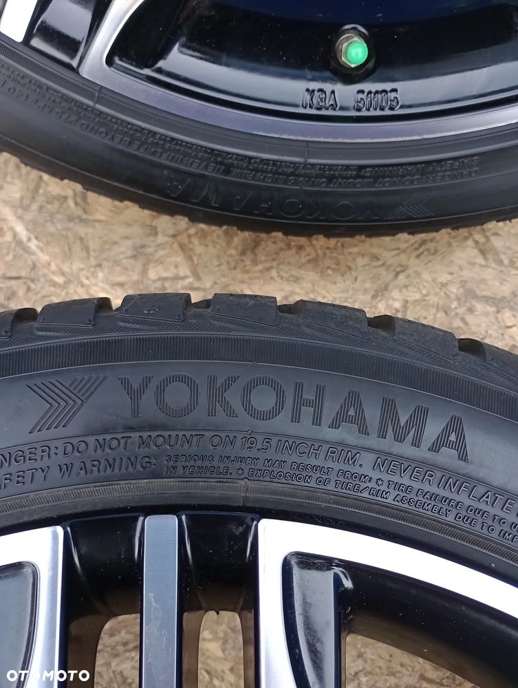 KOŁA ZIMOWE ALUMINIOWE TOYOTA C-HR 5X114 R19 7,5J ET50 OPONY 225/45 R19 96V YOKOHAMA BLUEARTH V905 - 9