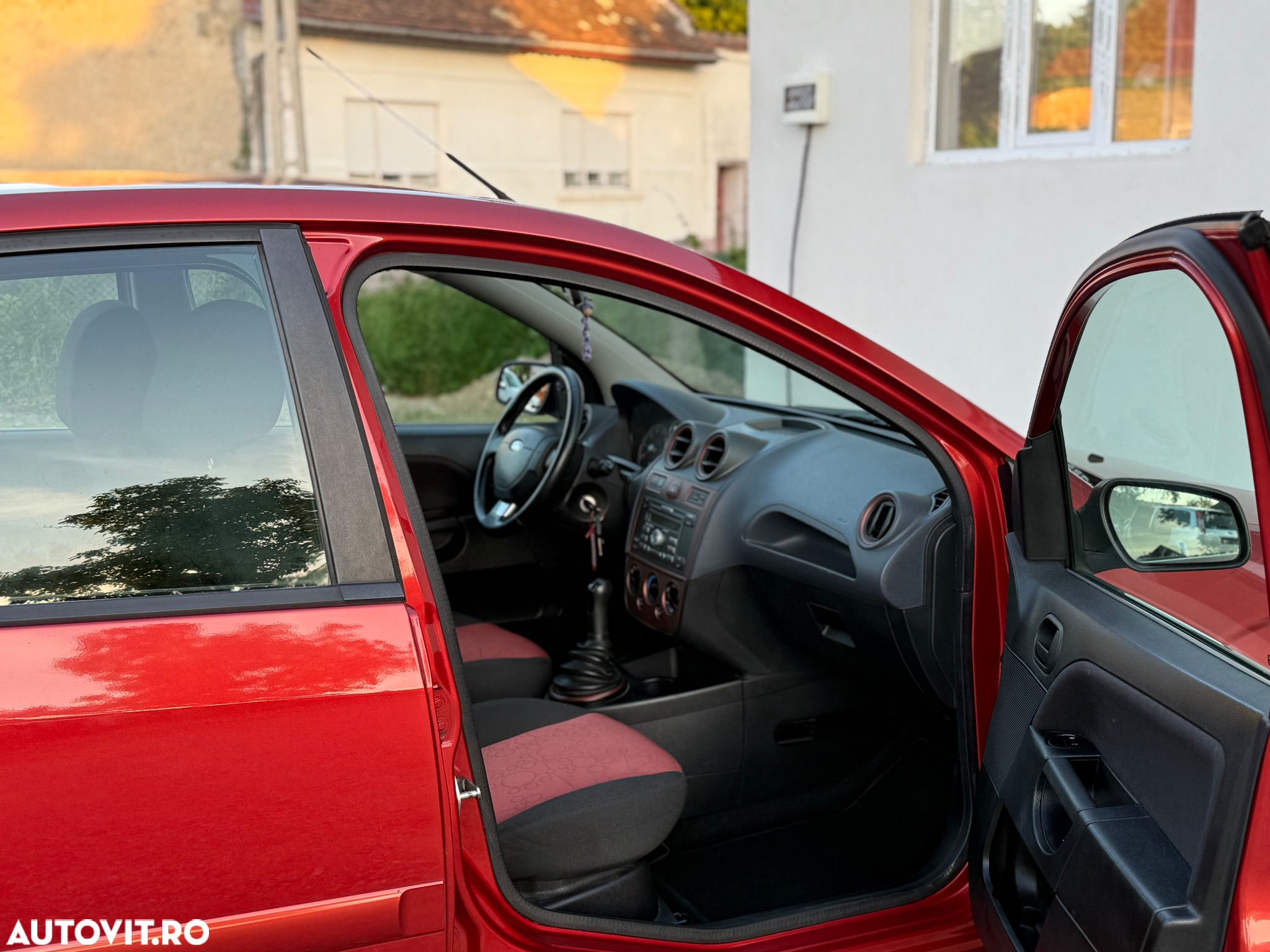Ford Fiesta 1.4 Ambiente - 7