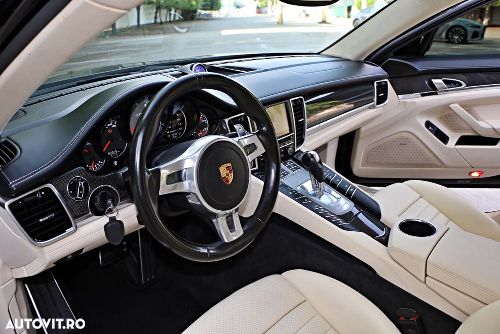 Porsche Panamera - 14