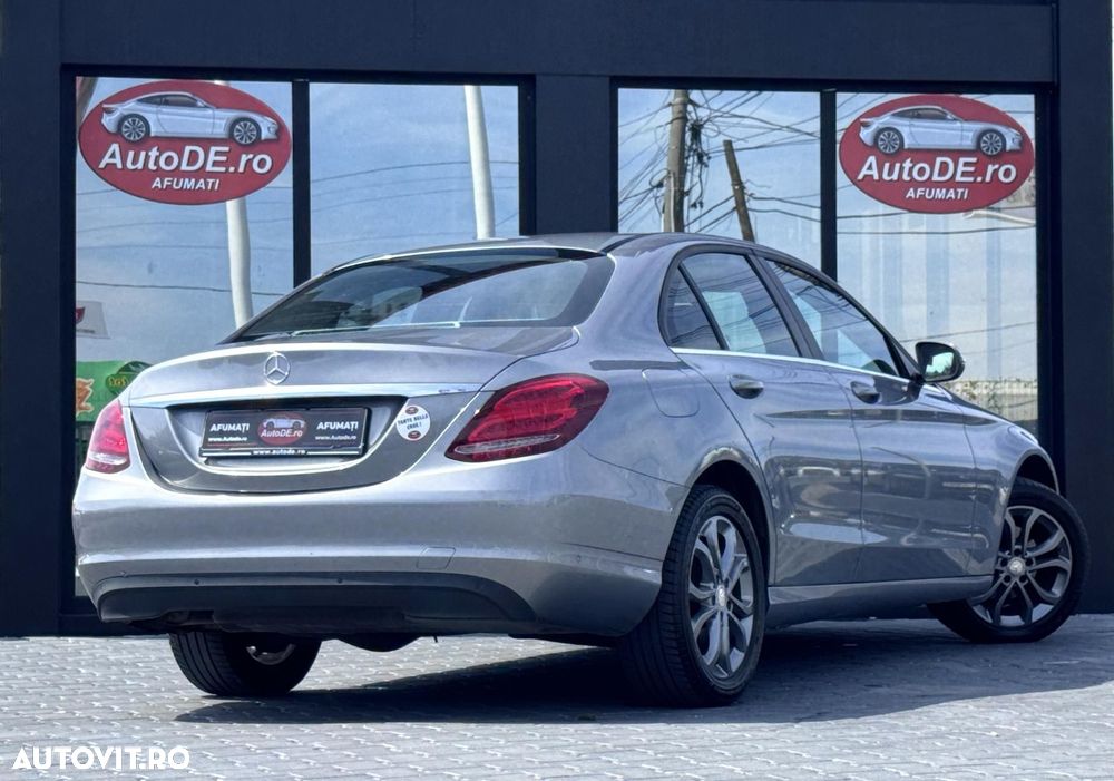Mercedes-Benz C - 4