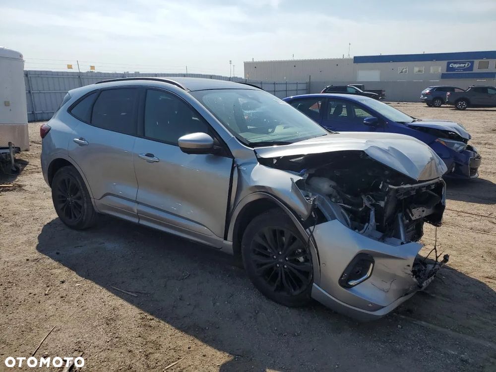 Ford Escape 2.0 EcoBoost AWD Titanium - 3