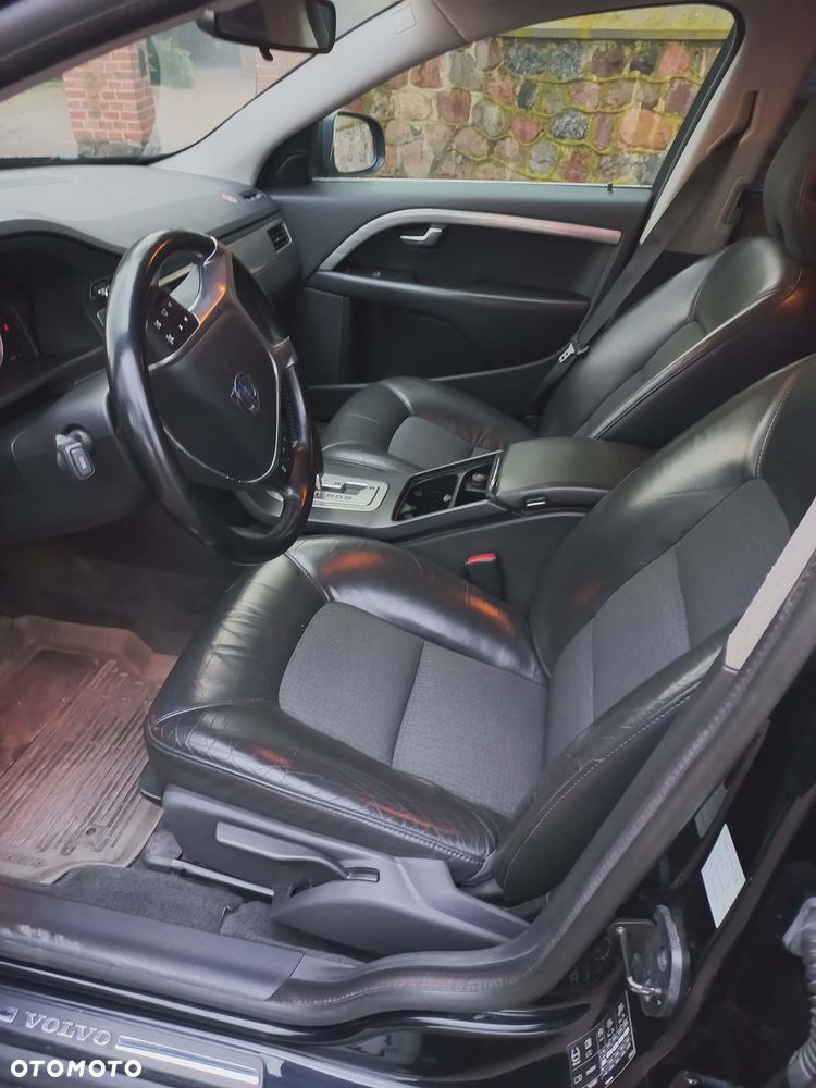 Volvo V70 - 3