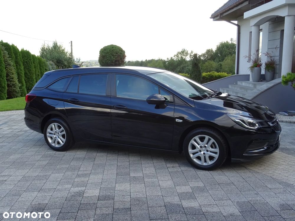 Opel Astra 1.4 Turbo Edition - 4