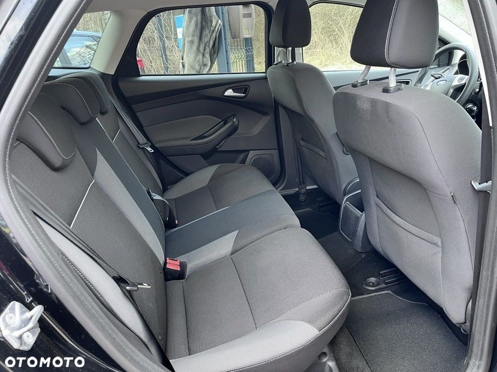 Ford Focus - 23