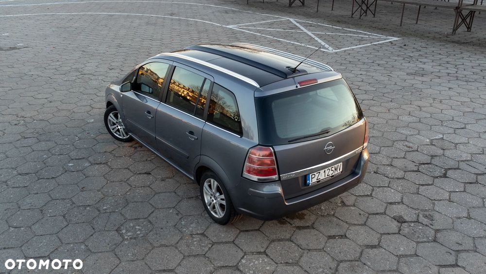 Opel Zafira 1.9 CDTI Cosmo - 7