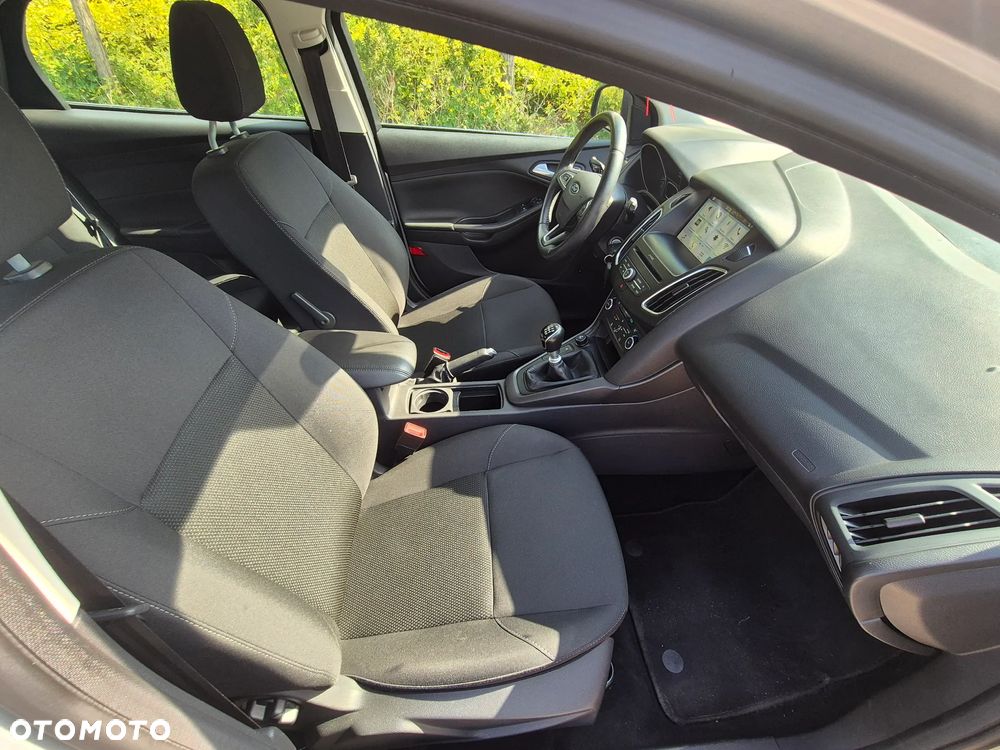 Ford Focus - 14