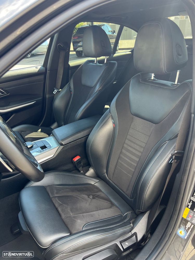 BMW 330 e Pack 50 anos M Auto - 14