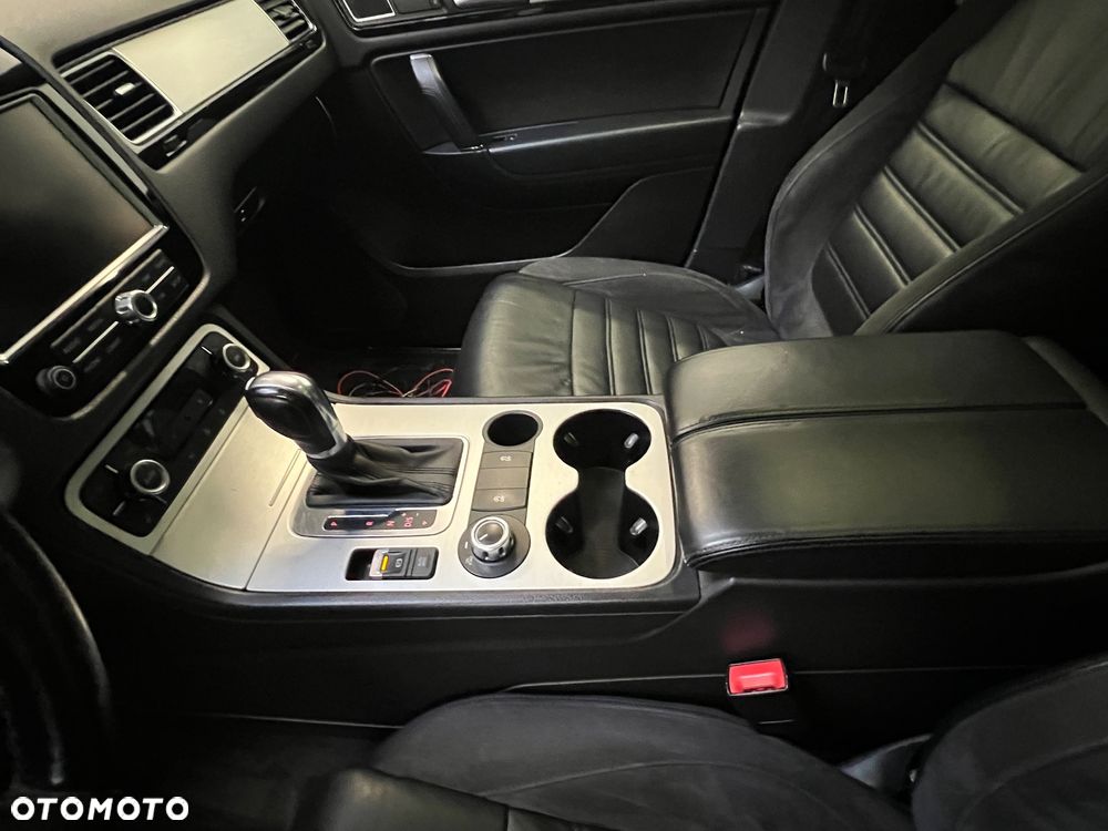 Volkswagen Touareg 3.0 V6 TDI BMT R-Style - 21