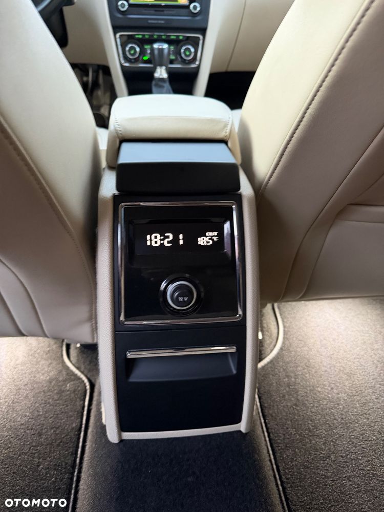 Skoda Superb 1.8 TSI DSG Exclusive - 27