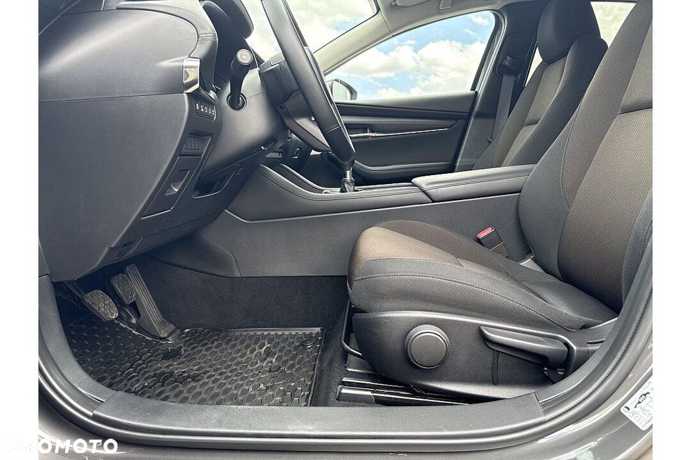 Mazda 3 ver-2-0-mhev-hikari - 7