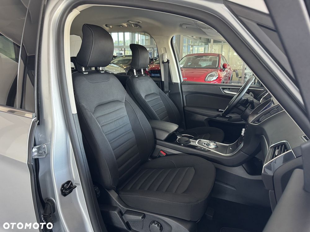 Ford Galaxy - 40
