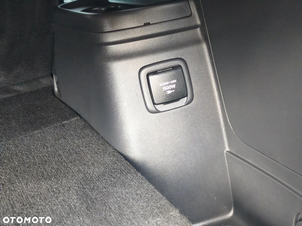 Mitsubishi Outlander 2.4 4WD Diamant+ - 24