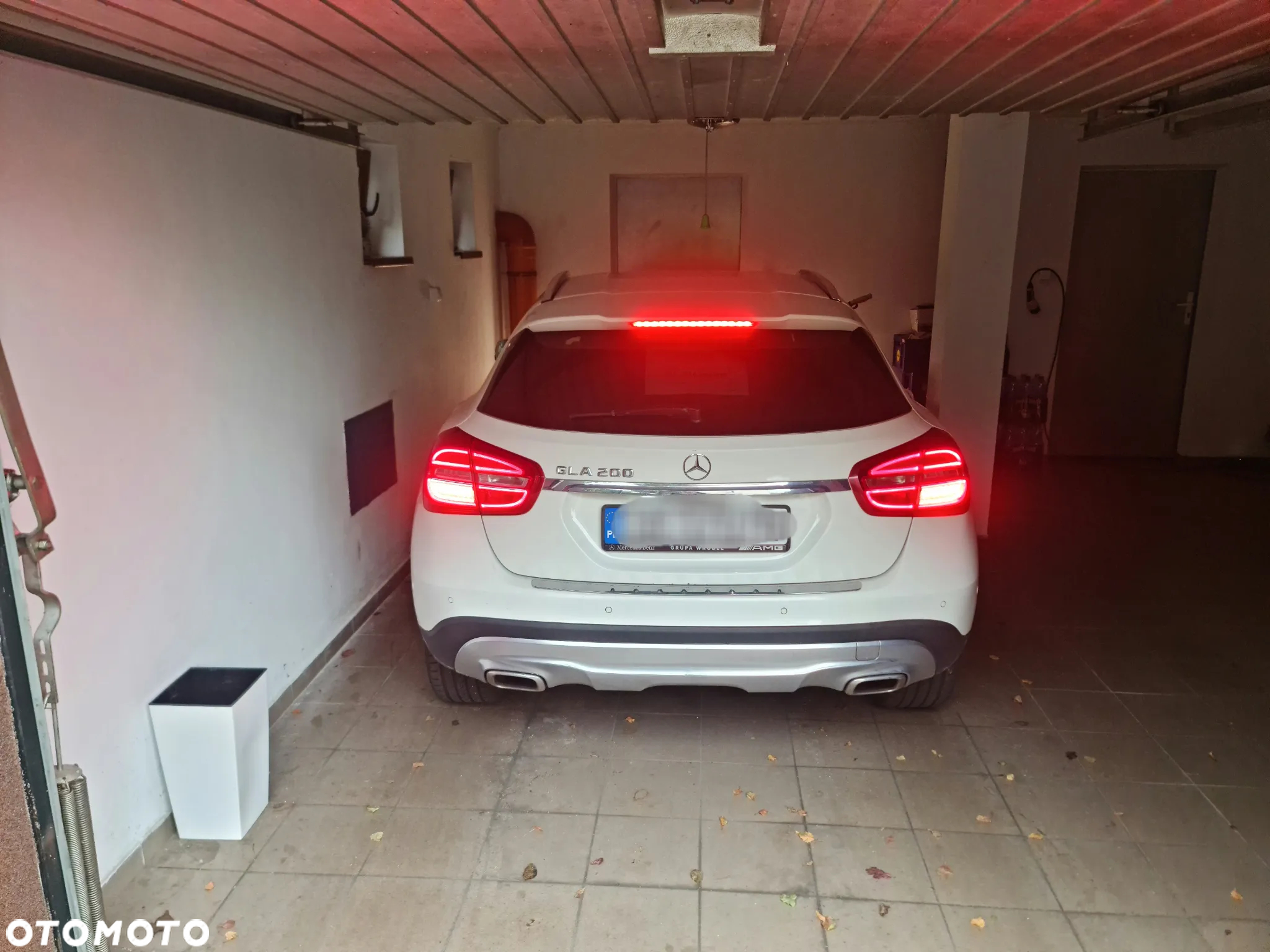 Mercedes-Benz GLA - 10