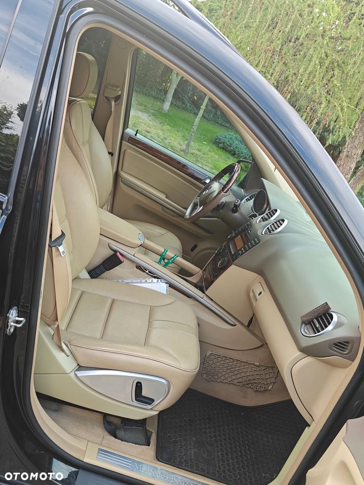 Mercedes-Benz ML - 16
