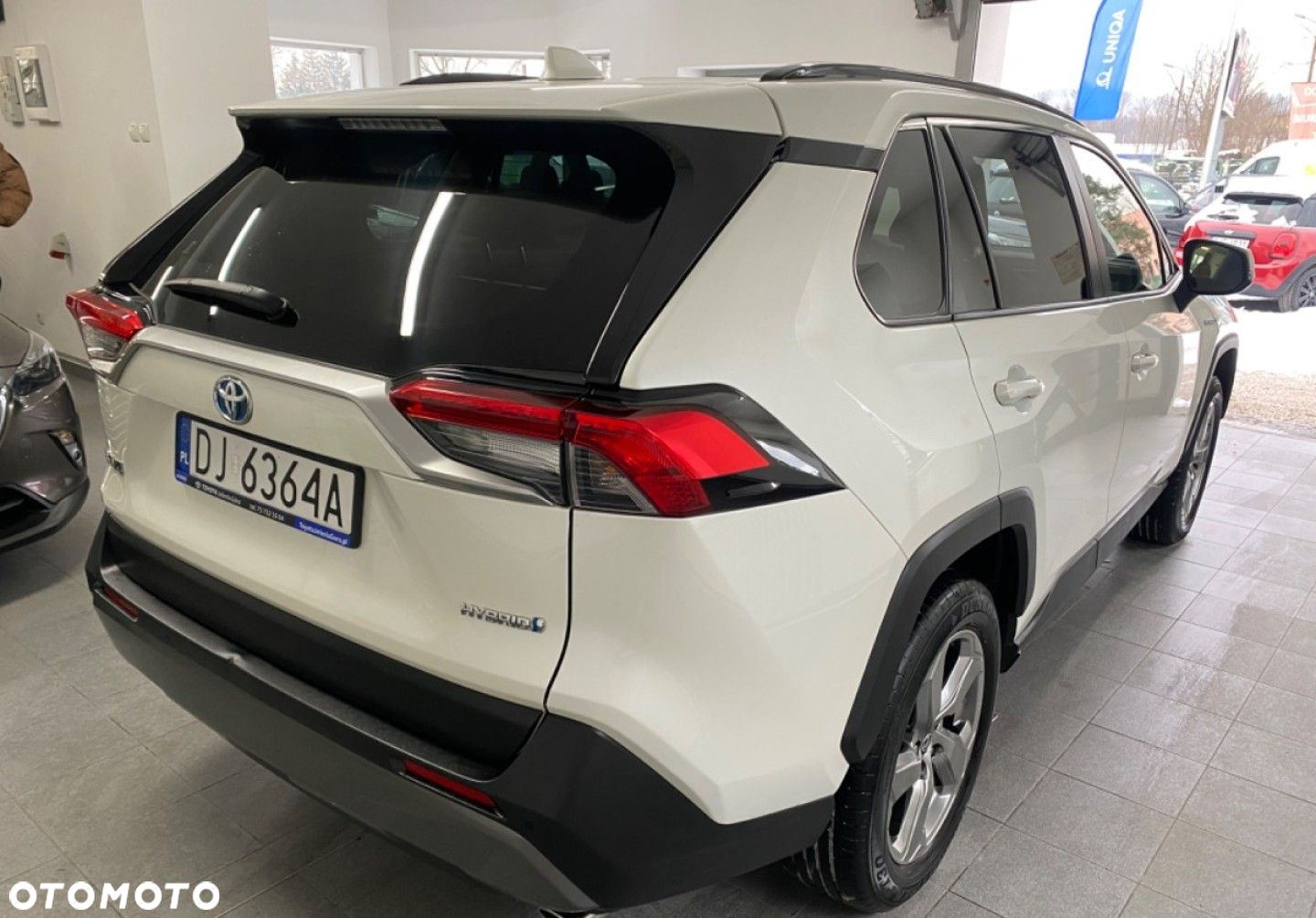 Toyota RAV4 - 6