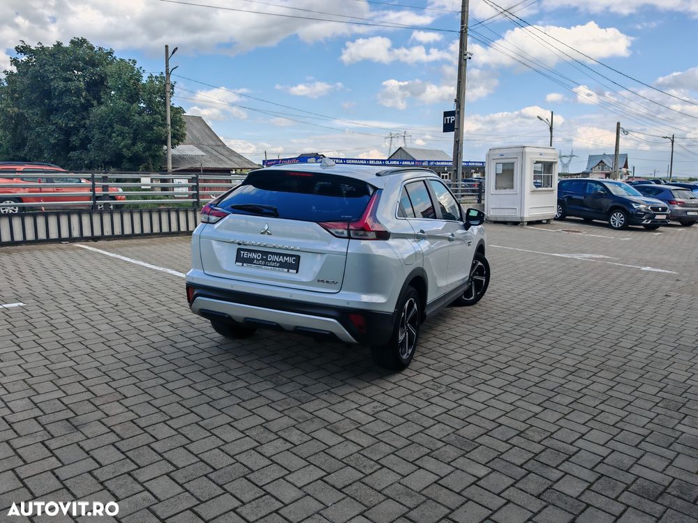 Mitsubishi Eclipse-Cross Plug-In Hybrid 4WD Select - 10