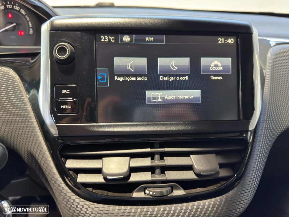 Peugeot 2008 1.2 PureTech Allure - 22