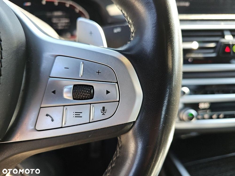 BMW Seria 7 - 16