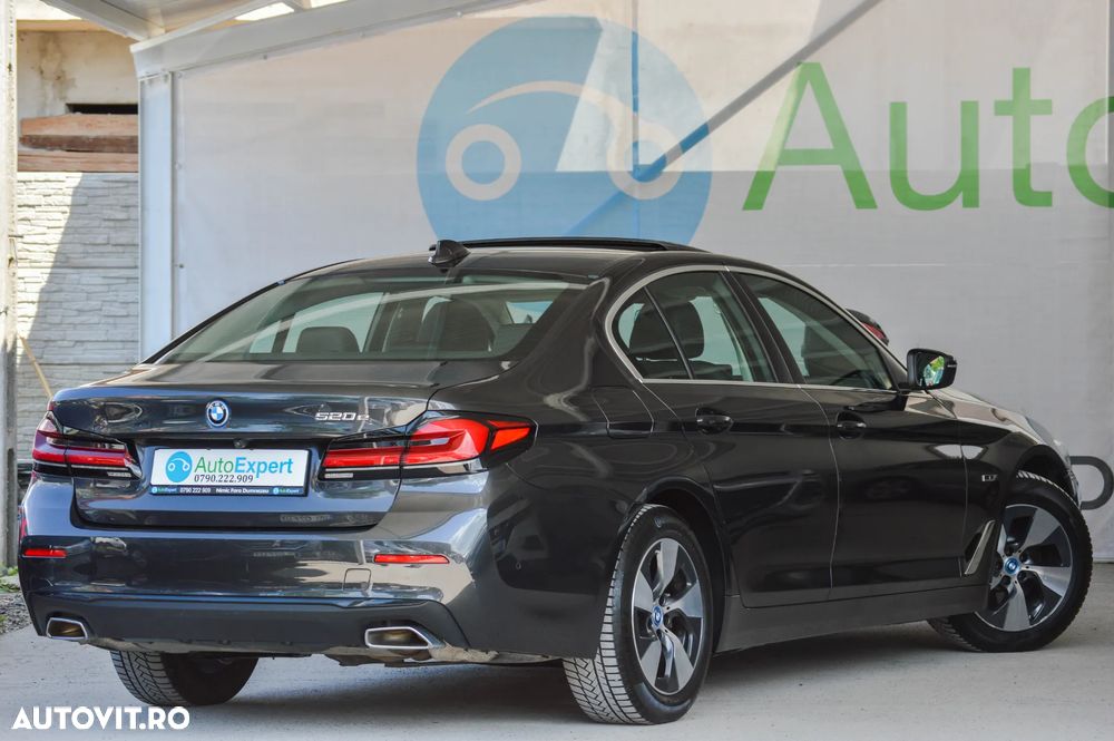 BMW Seria 5 520e Aut. Luxury Line - 17