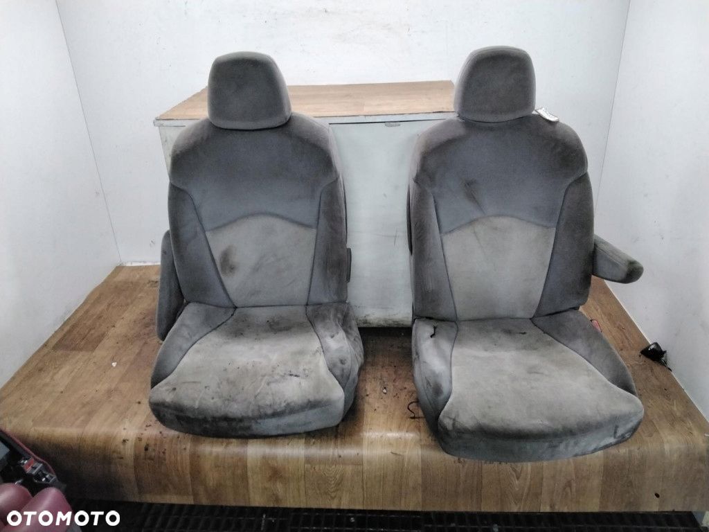 CITROEN C8 FOTELE KOMPLET KAPITAŃSKIE - 1