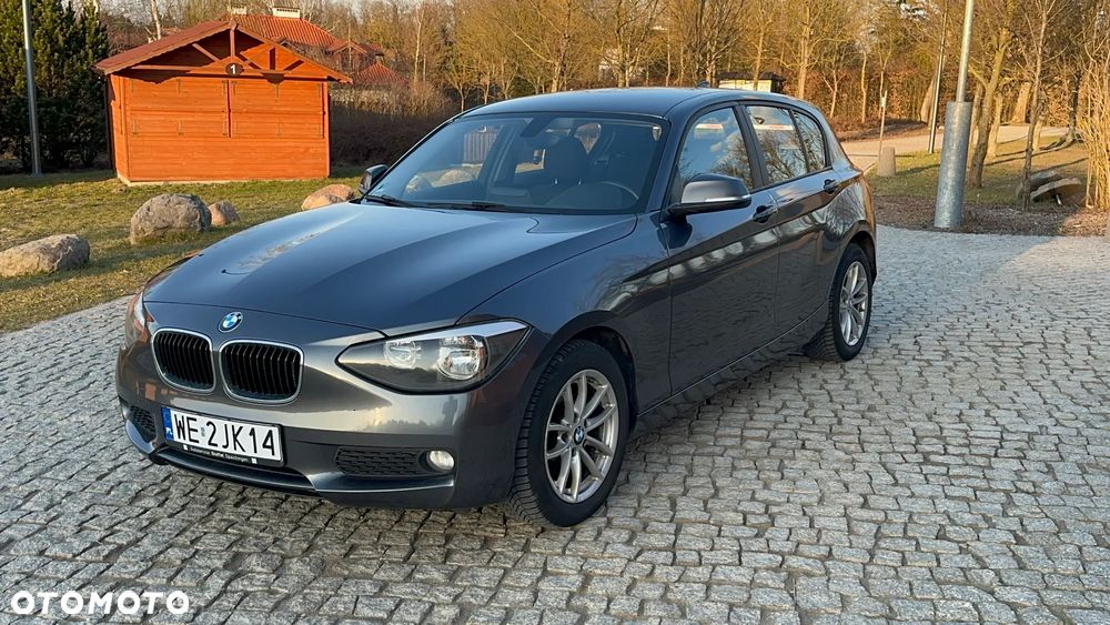 BMW Seria 1 118d DPF - 8
