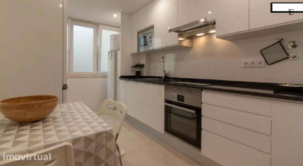 Quarto - localizado em Oeiras Lisbon - Grande imagem: 4/8