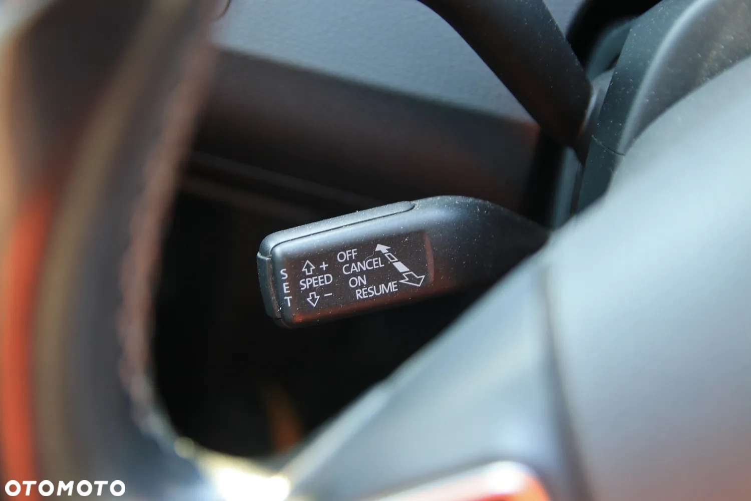 Volkswagen Passat - 12