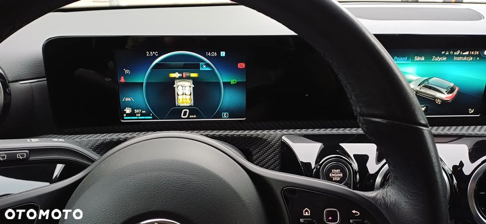 Mercedes-Benz CLA 180 d - 18