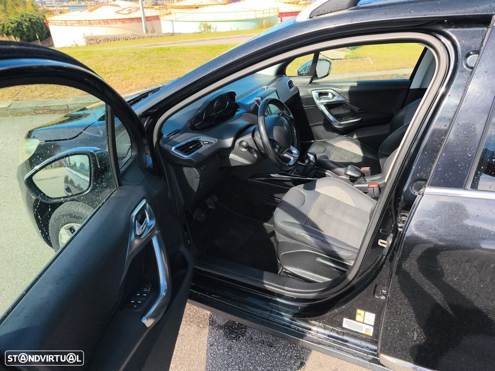 Peugeot 2008 1.2 PureTech Active - 26