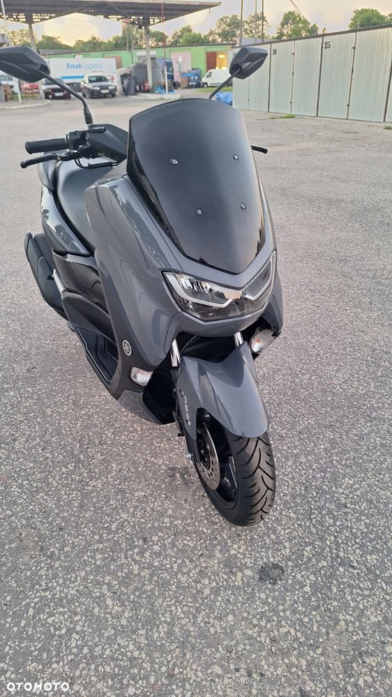 Yamaha NMAX - 17