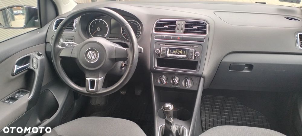 Volkswagen Polo 1.4 16V Comfortline - 8