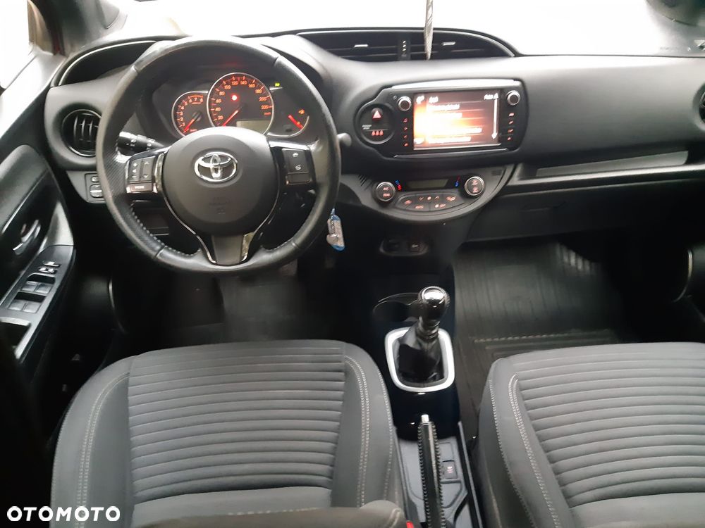 Toyota Yaris 1.33 Selection Passion - 18