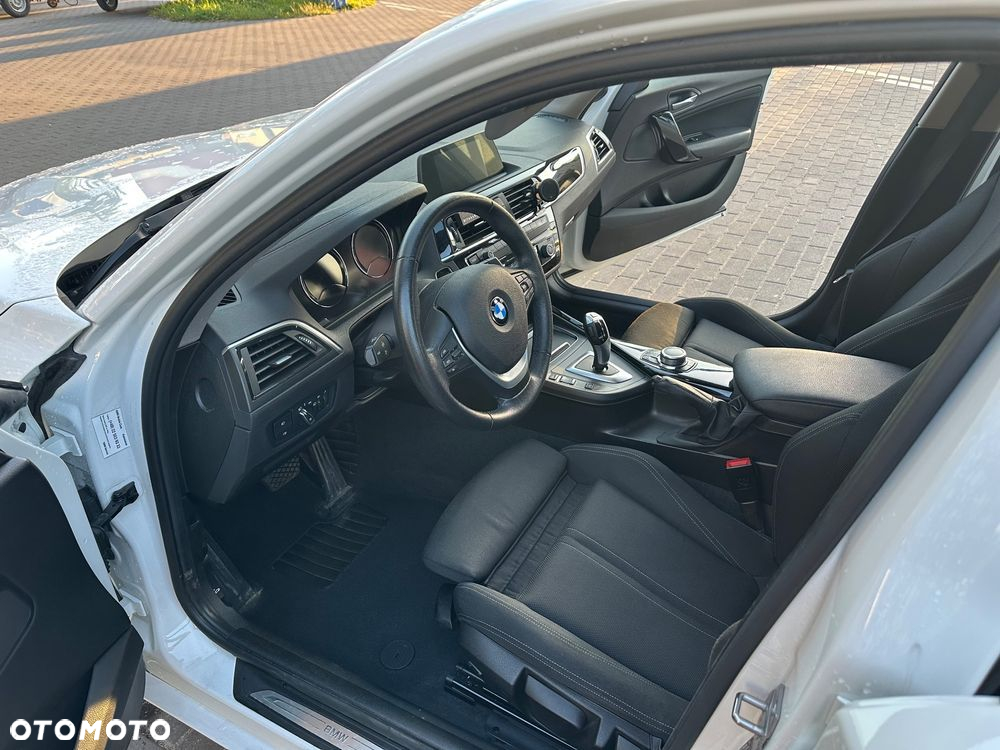 BMW Seria 1 118i Sport Line - 15