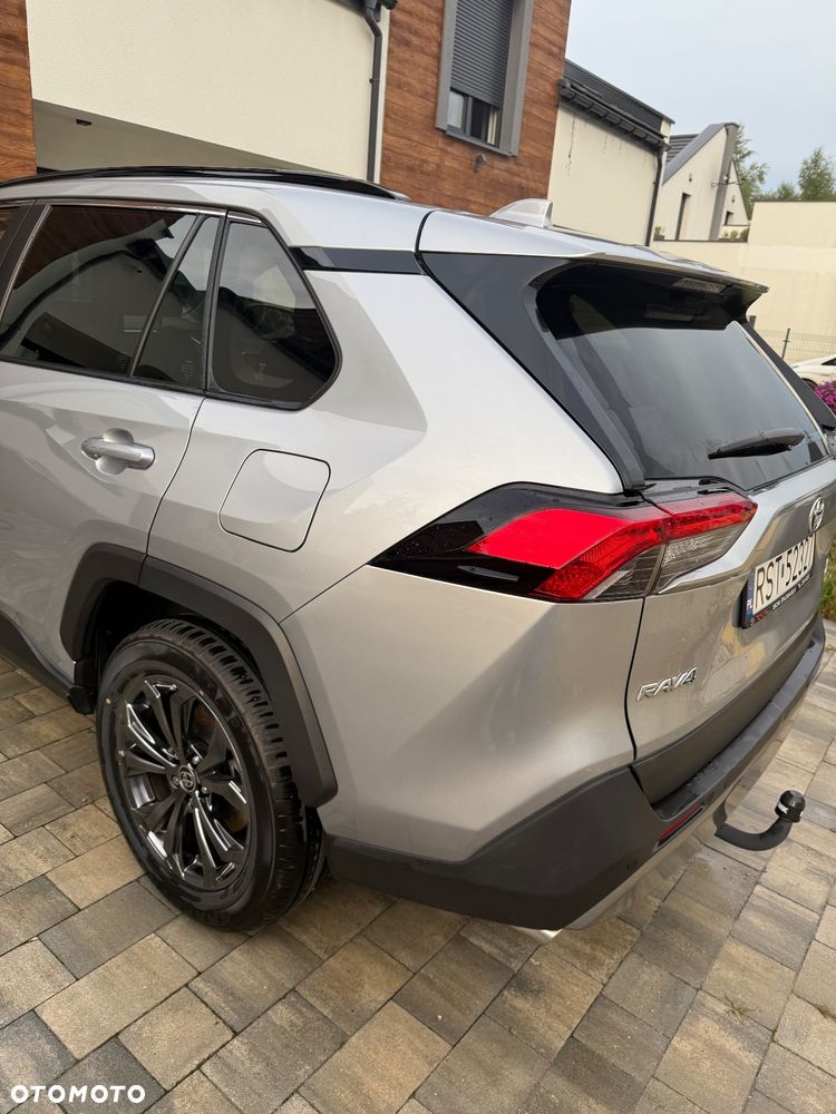 Toyota RAV4 - 8