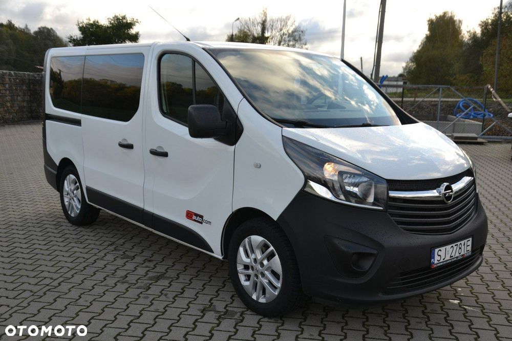 Opel Vivaro - 1