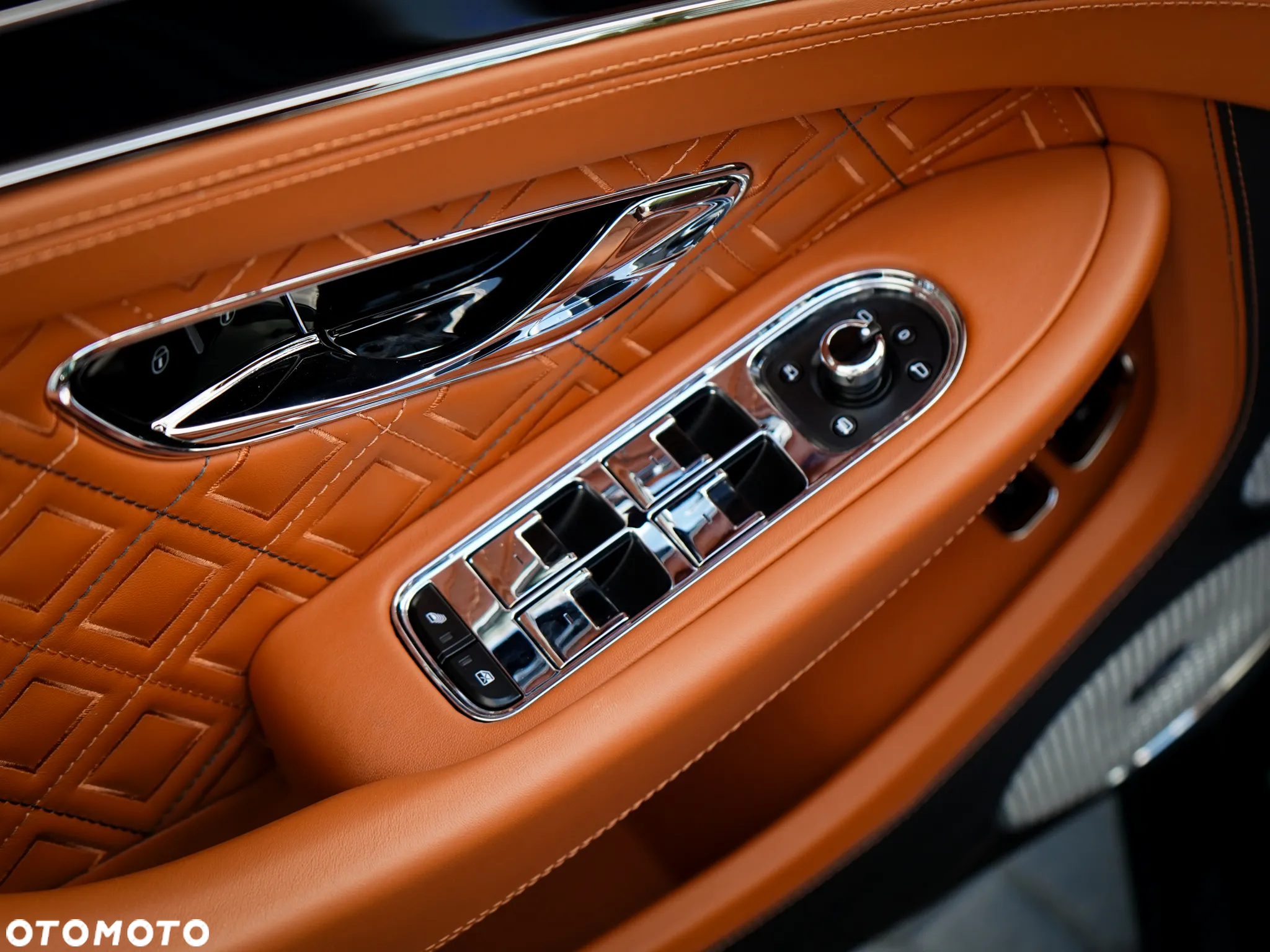 Bentley Continental GT - 35