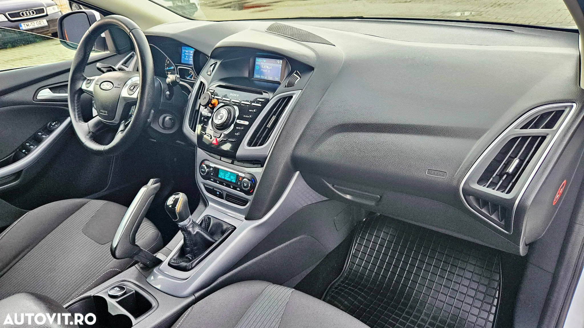 Ford Focus 1.6 Ti-VCT Titanium - 16