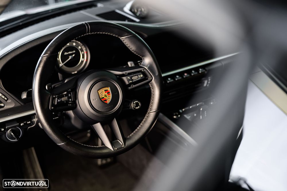 Porsche 911 (992) Turbo S - 23
