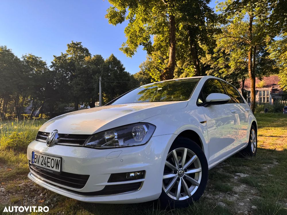 Volkswagen Golf 1.2 TSI BMT Comfortline - 1