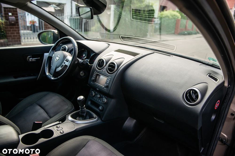 Nissan Qashqai 2.0 tekna - 27