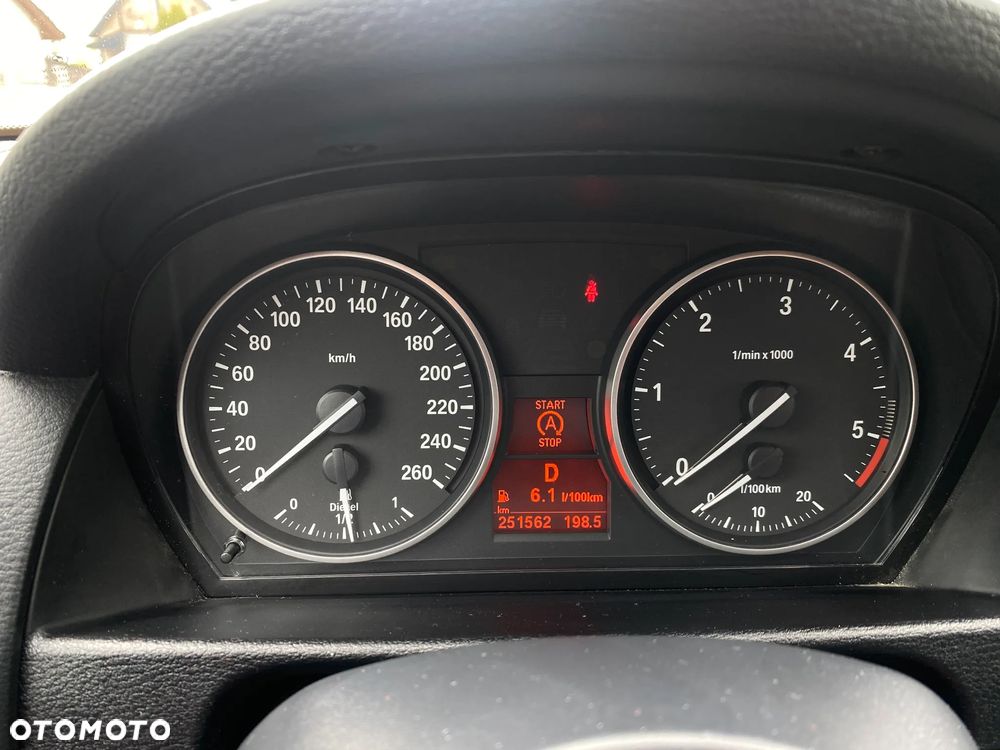 BMW X1 sDrive18d Sport Line - 9