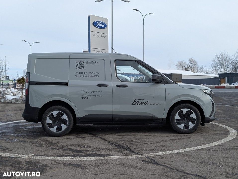Ford Transit Courier - 4