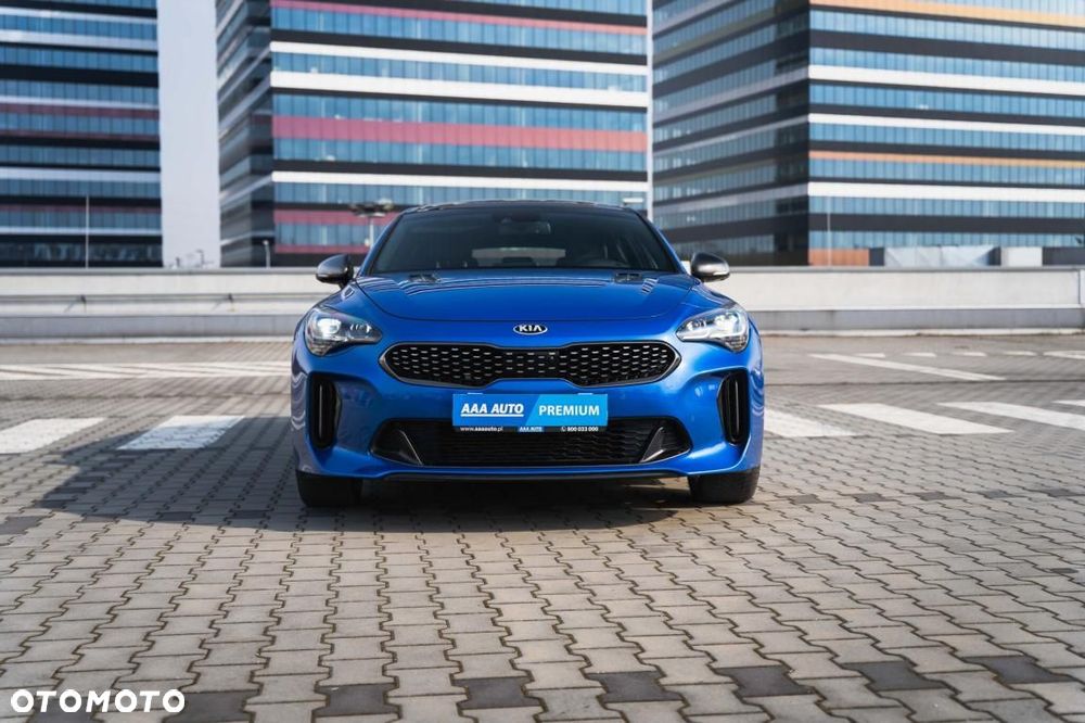 Kia Stinger - 8