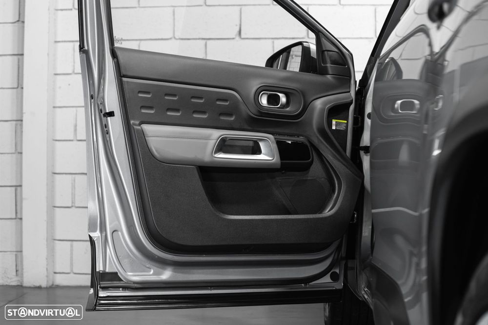 Citroën C5 Aircross 1.6 PureTech Shine J19 EAT8 - 24