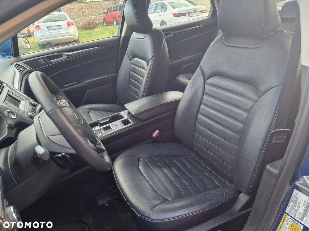 Ford Fusion 2.0 EcoBoost Titanium - 14