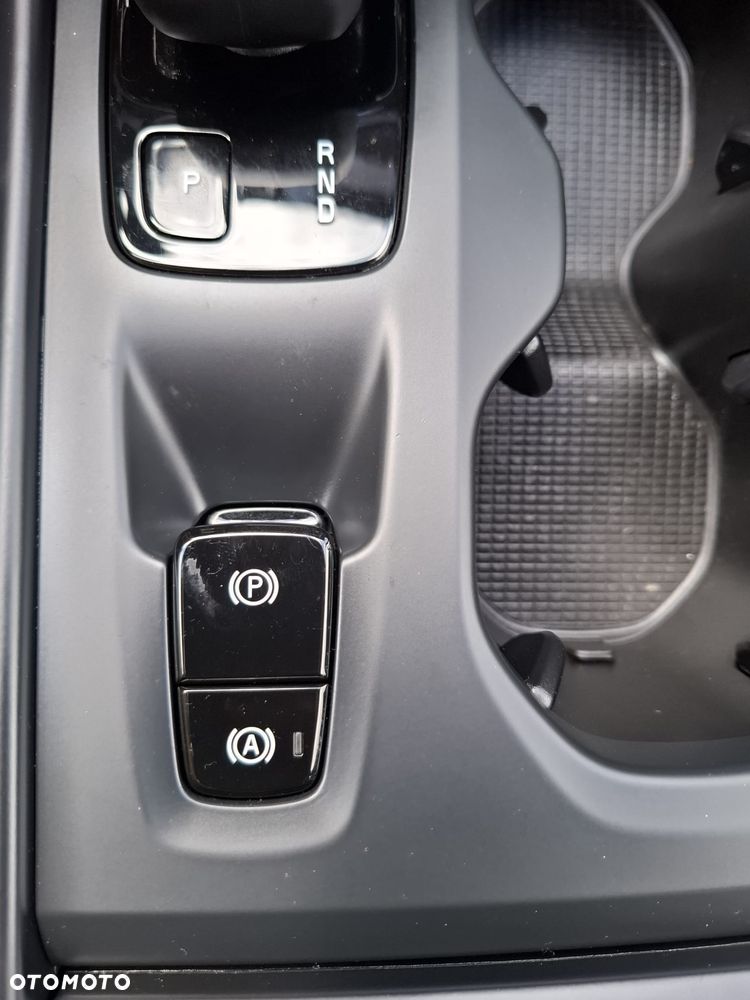 Volvo XC 40 T2 Core - 33